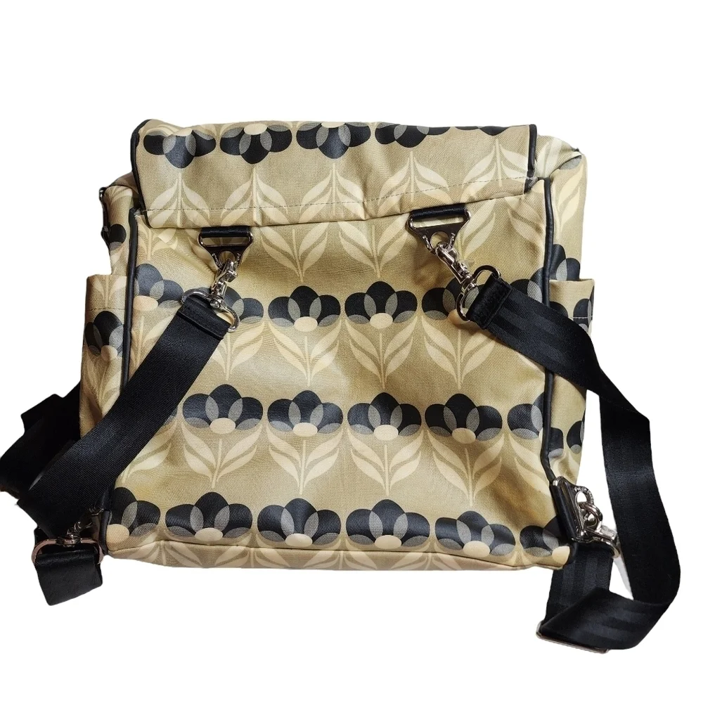 Petunia‎ Pickle Bottom diaper bag backpack. Multiple ways to carry.